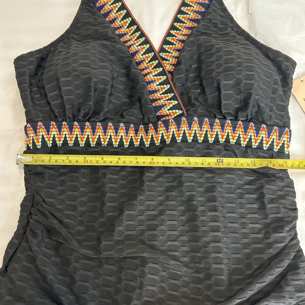 NWT/NIP Bloomchic Black Plus Size V-Neck One Piece Swimsuit Size 18-20 / 2XL - Picture 10 of 12